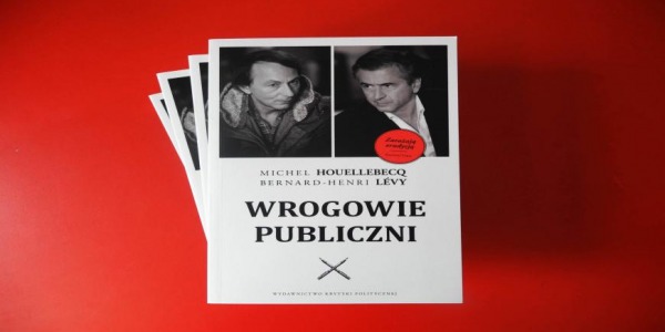 Esensja.pl o „Wrogach publicznych”